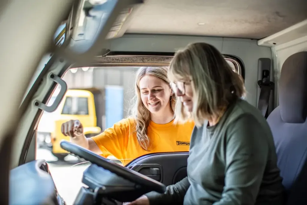 free move in truck self storage wellington